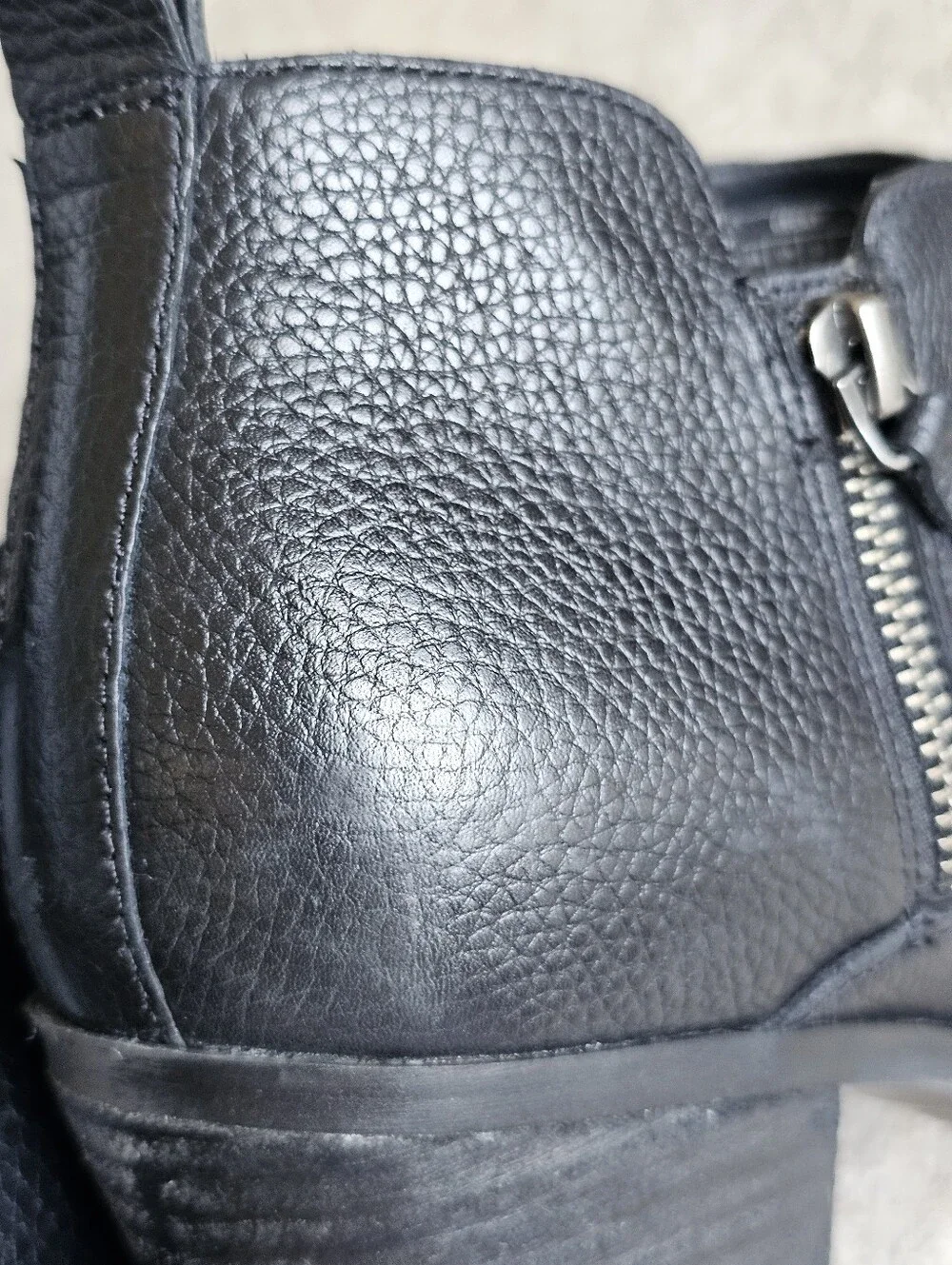 Vionic Cecily Black Leather Ankle Booties Zip Up Size 9.5